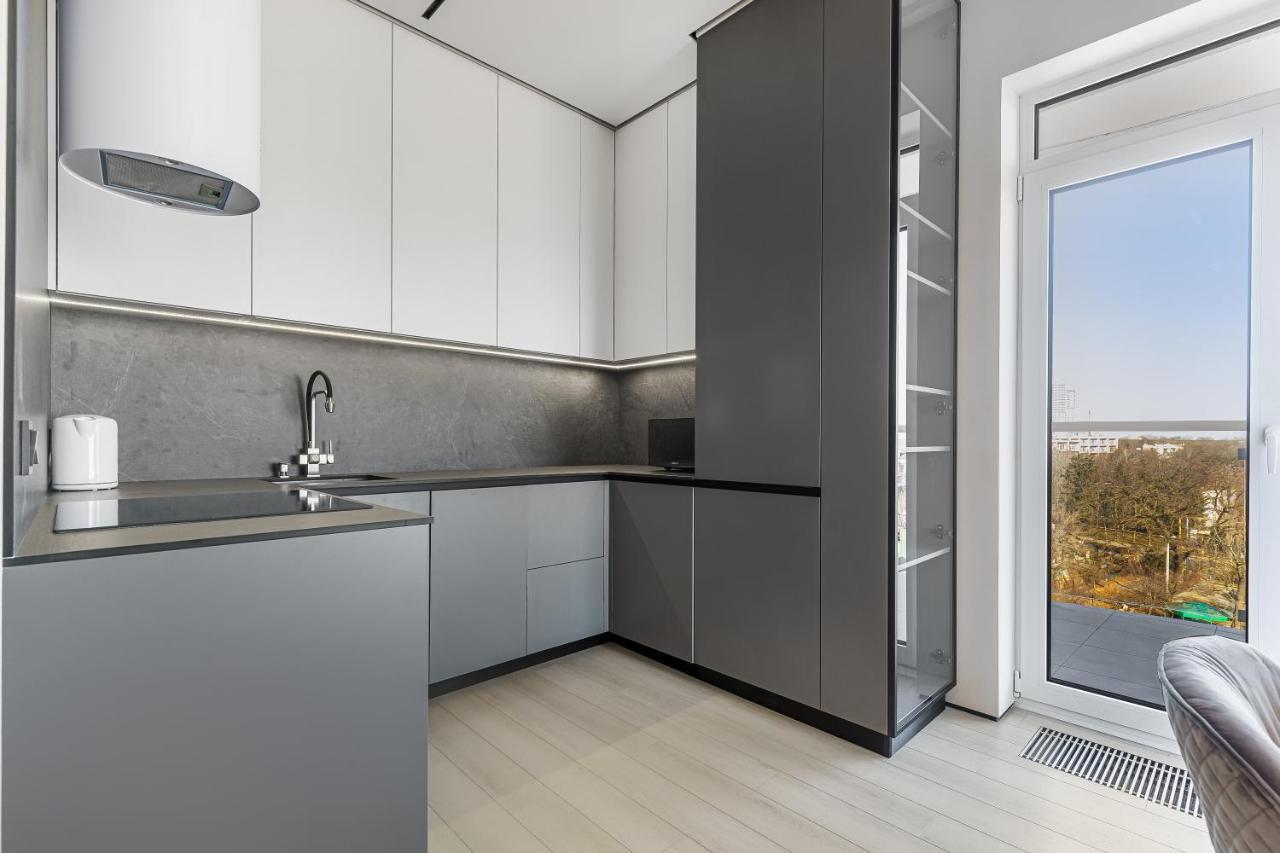 Luxury Waterfront 3-Bedrooms Apartment Odesa Exterior photo